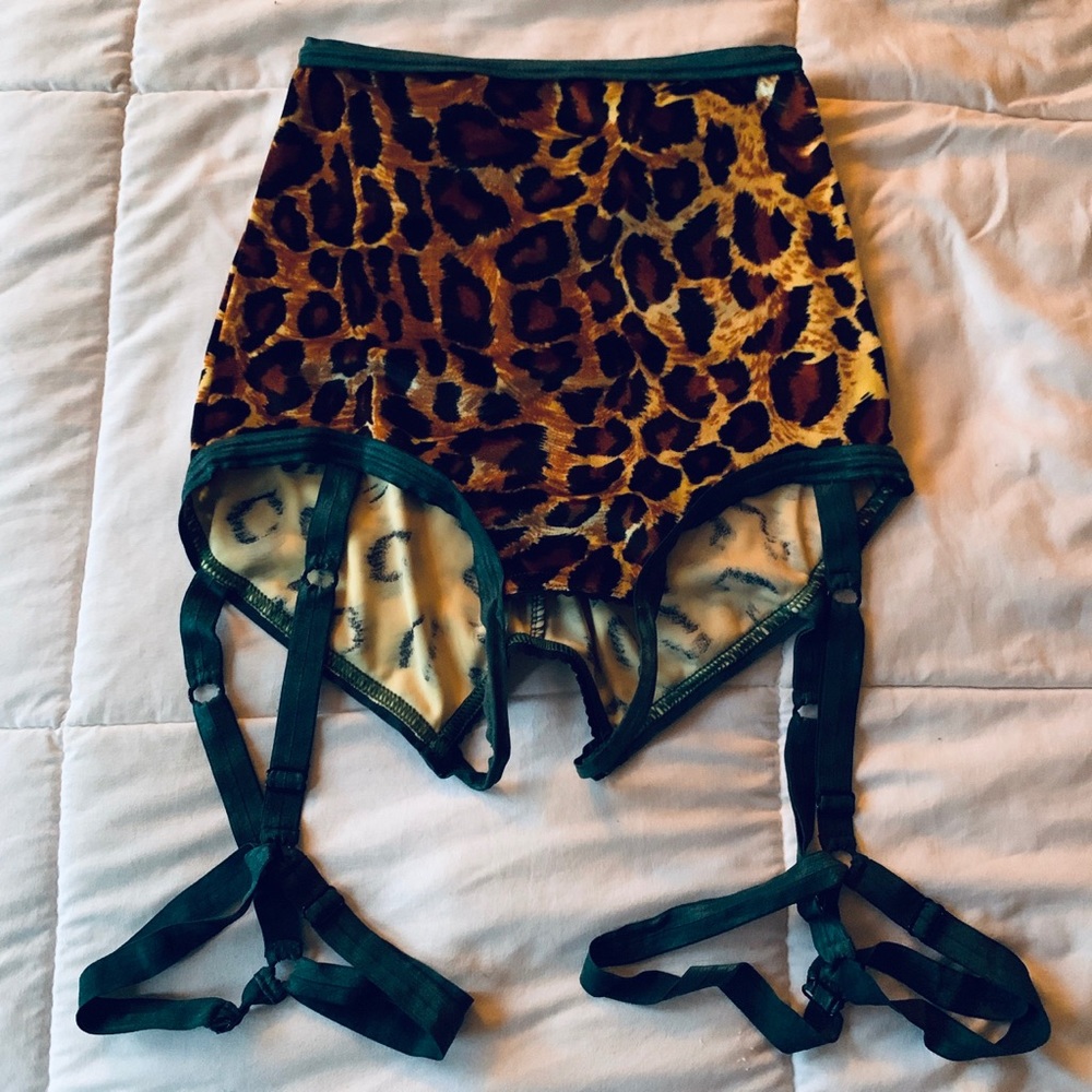 Solstice Intimates Velvet Kitty Harness Underwear - Picture 2 of 4